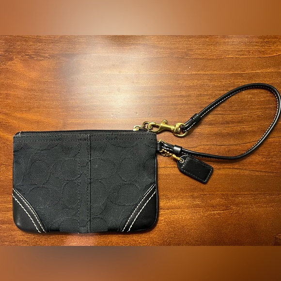 Coach Black Signature C Wristlet Change Pouch/Card Holder - Picture 1 of 3